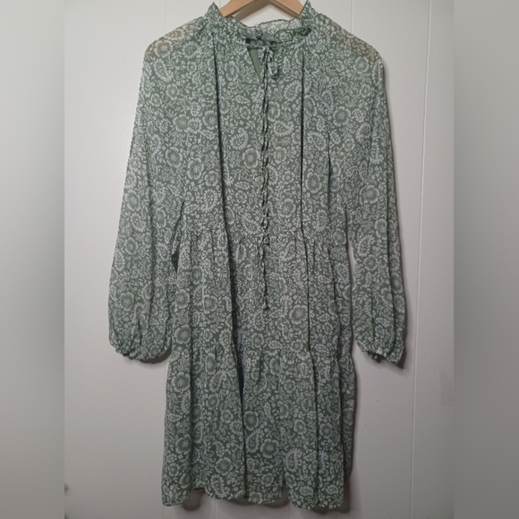 Black and White Patterned Dress - Picture 9 of 14